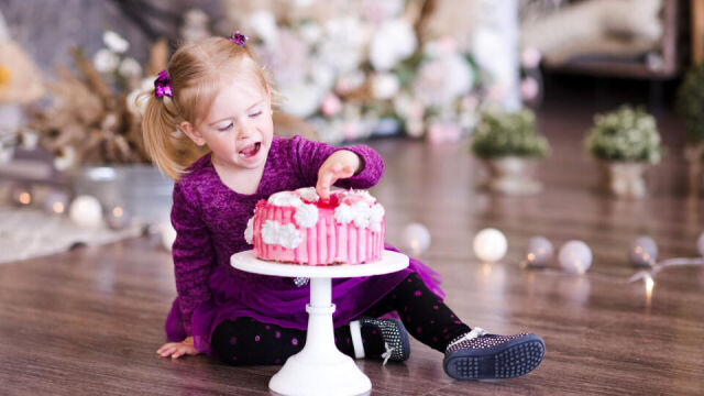 Inspirujące tematy i motywy tortów urodzinowych dla dziewczynek